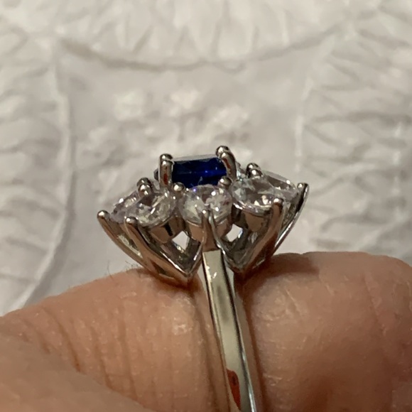 Brilliant Lab Created Sapphire & White Topaz Halo Dinner Ring Sterling Size 8 - Picture 3 of 11